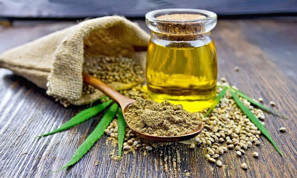 Learn How To Make CBD Oil At Home! Check Out Our DIY Guide