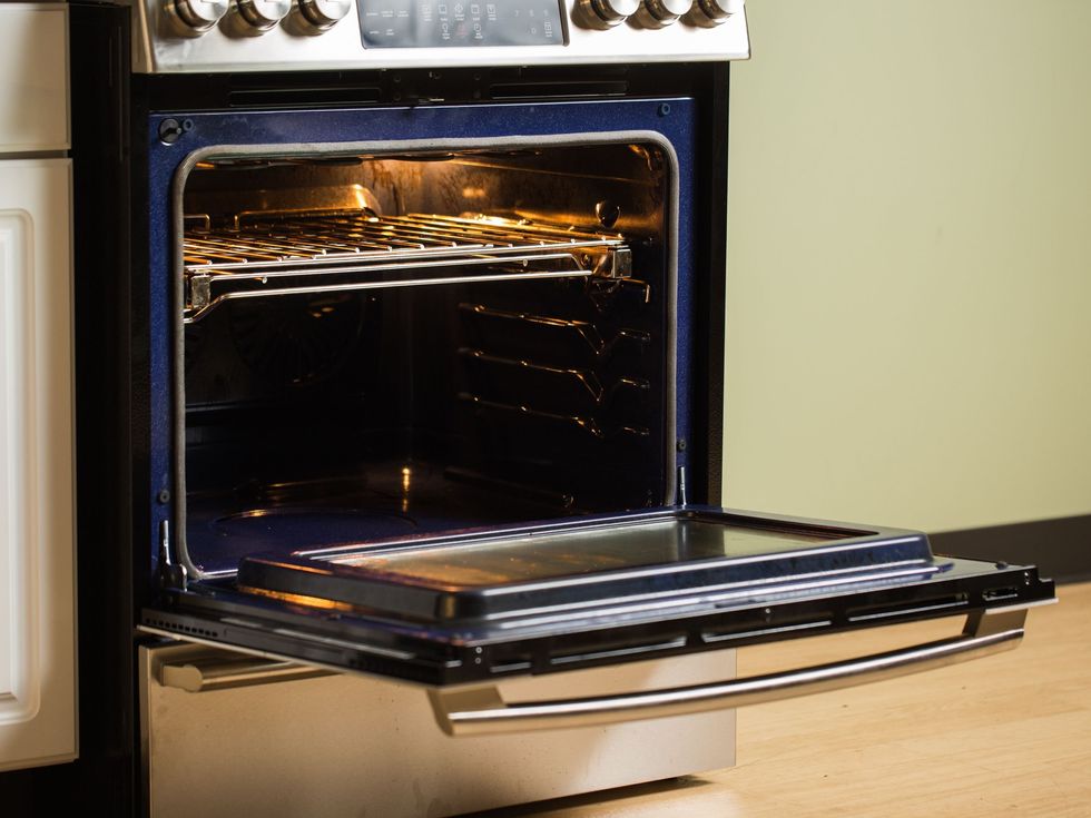 An Oven WIth An Open Door